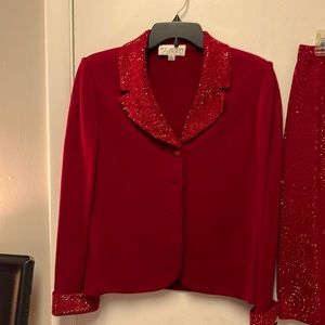 ST. JOHN EVENING CRYSTAL SUIT!🌹🌹